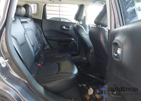 2018 Jeep Compass Latitude 4X4 из США, поврежденный, VIN 3C4NJDBB6JT355316